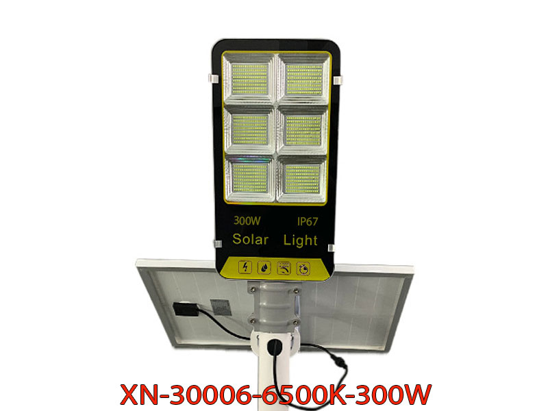 Đèn đường năng lượng mặt trời Xenon XN30006 - 300w ánh sáng trắng